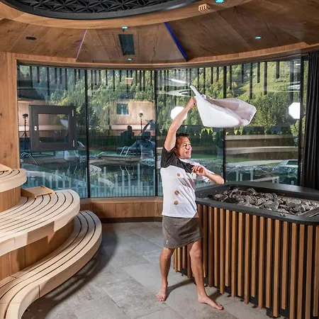 Hotell Luerzerhof - Luxury Nature Untertauern