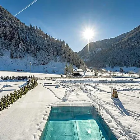 Luerzerhof - Luxury Nature 4*
