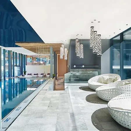 Ξενοδοχείο Alpin Life Luerzerhof
