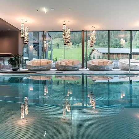 Hotell Luerzerhof - Luxury Nature Untertauern