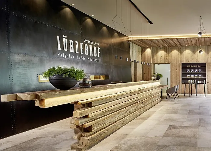 Alpin Life Lürzerhof Hotel 4*